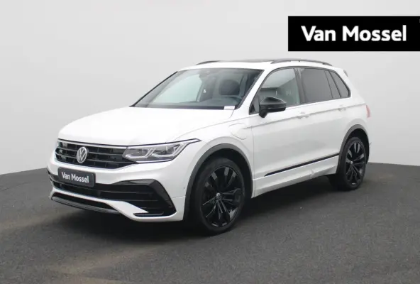 1.4 TSI eHybrid R-Line Business+ 245 PK| Dealeronderhouden | Trekhaak | Panoramadak | Stoelverwarming Voor & Achter | Achterklep Elektrisch | Achteruitrijcamera | 20 Inch Velgen | Head-Updis