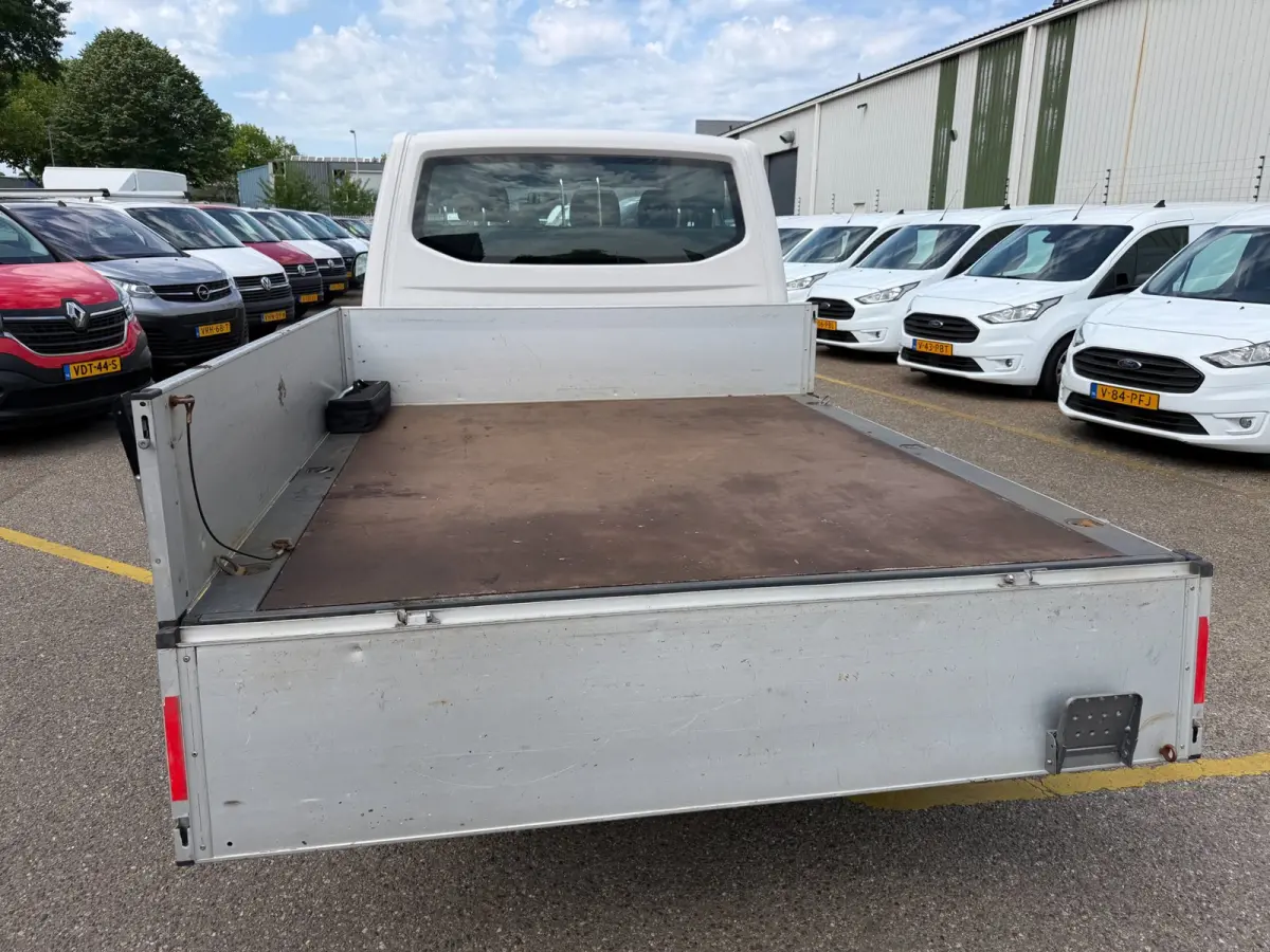2.0 TDI DC / 6 persoons / pick up / Open laadbak / dubbel cabine