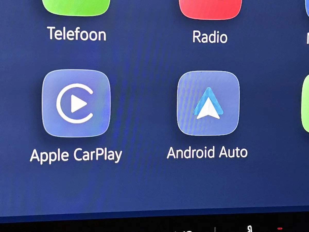 Style 58 kWh 190 PK | Steunhaak voor fietsendrager, afneembaar | Panoramadak | ergoActive Stoelen (Memory/massage) | 360 graden camera | Head-up display | Travel Assist | Apple Carplay | And