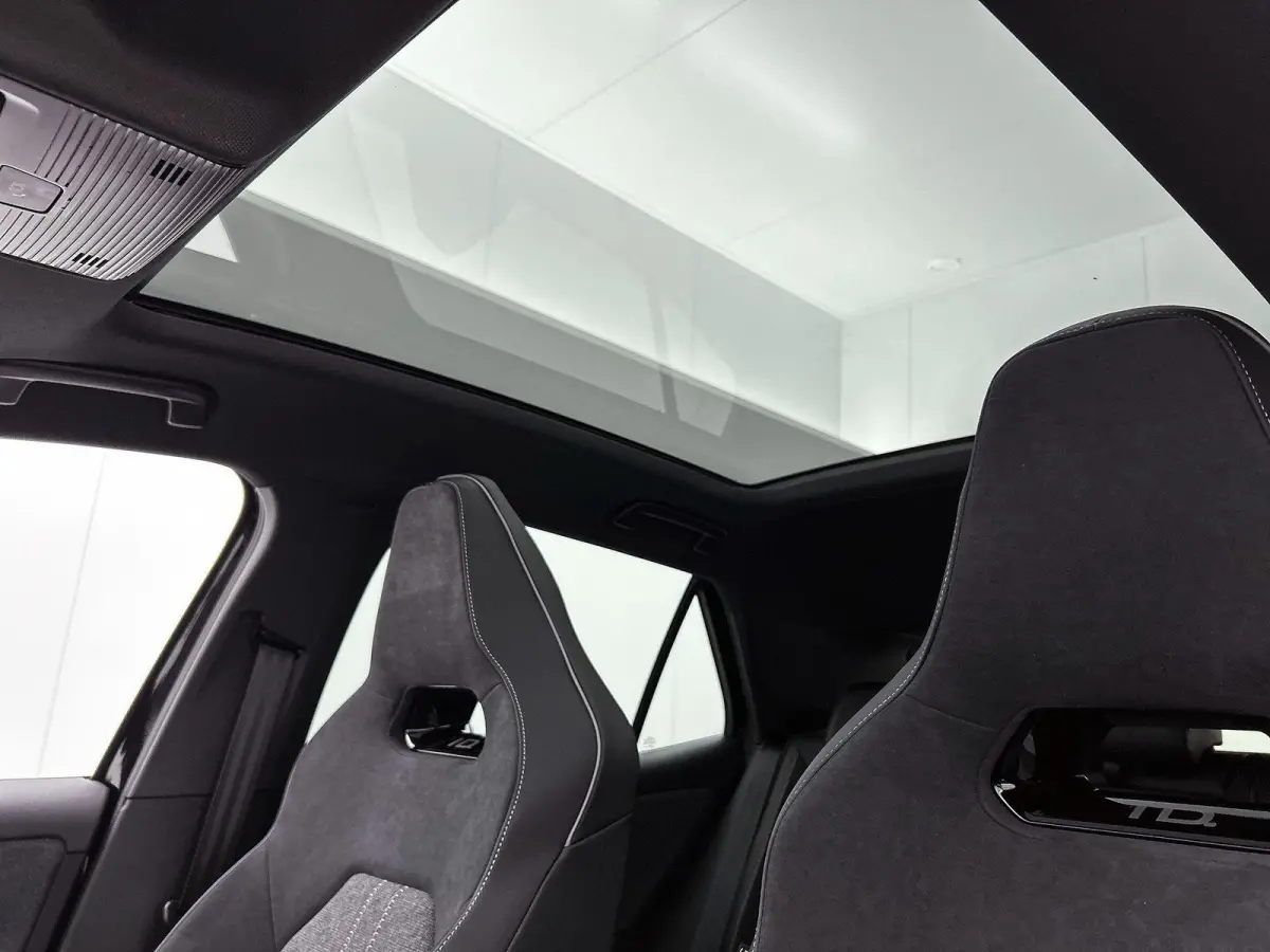 Style 58 kWh 190 PK | Steunhaak voor fietsendrager, afneembaar | Panoramadak | ergoActive Stoelen (Memory/massage) | 360 graden camera | Head-up display | Travel Assist | Apple Carplay | And