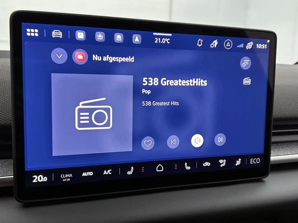 Style 58 kWh 190 PK | Steunhaak voor fietsendrager, afneembaar | Panoramadak | ergoActive Stoelen (Memory/massage) | 360 graden camera | Head-up display | Travel Assist | Apple Carplay | And