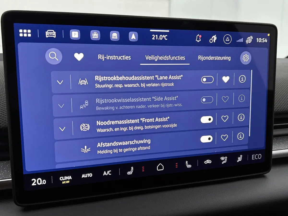 Style 58 kWh 190 PK | Steunhaak voor fietsendrager, afneembaar | Panoramadak | ergoActive Stoelen (Memory/massage) | 360 graden camera | Head-up display | Travel Assist | Apple Carplay | And
