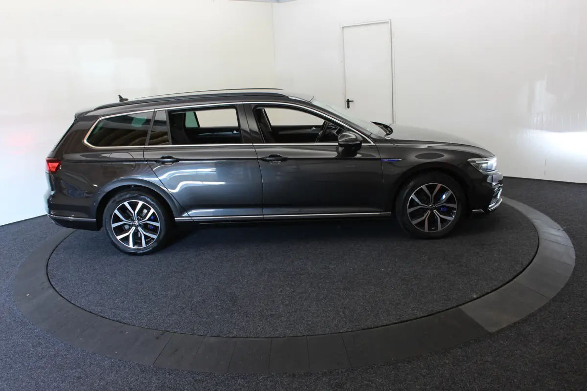 1.4 TSI PHEV GTE el Trekh Virtual Disc pro Navi Camera Business