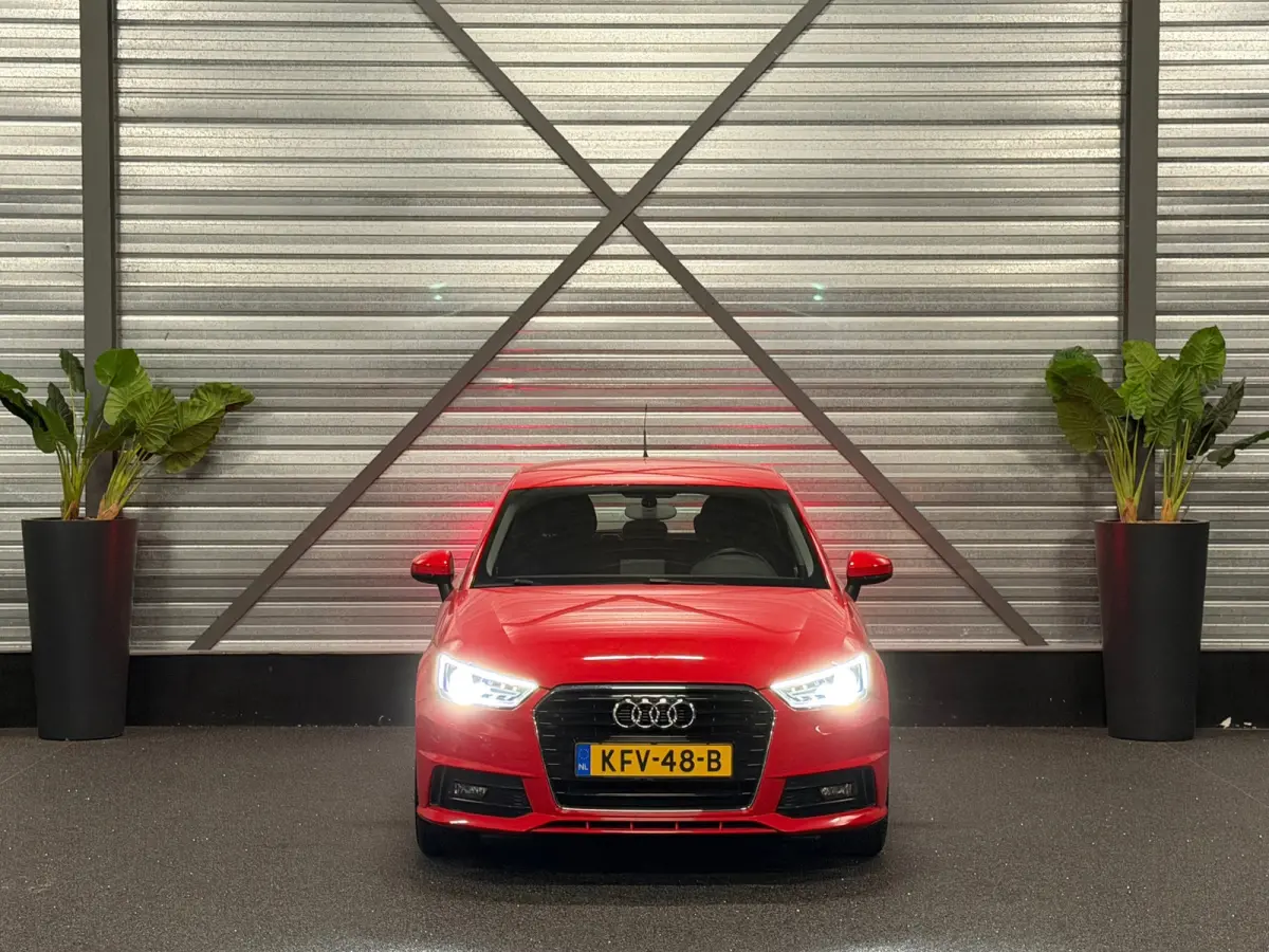1.0 TFSI S-LINE/LED/NAVI/CRUISE/PDC/CLIMATE/STOELVERW