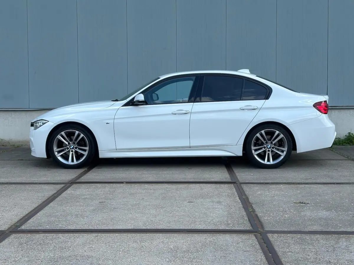 318i M Sport Edition leder, NAP, weinig km!