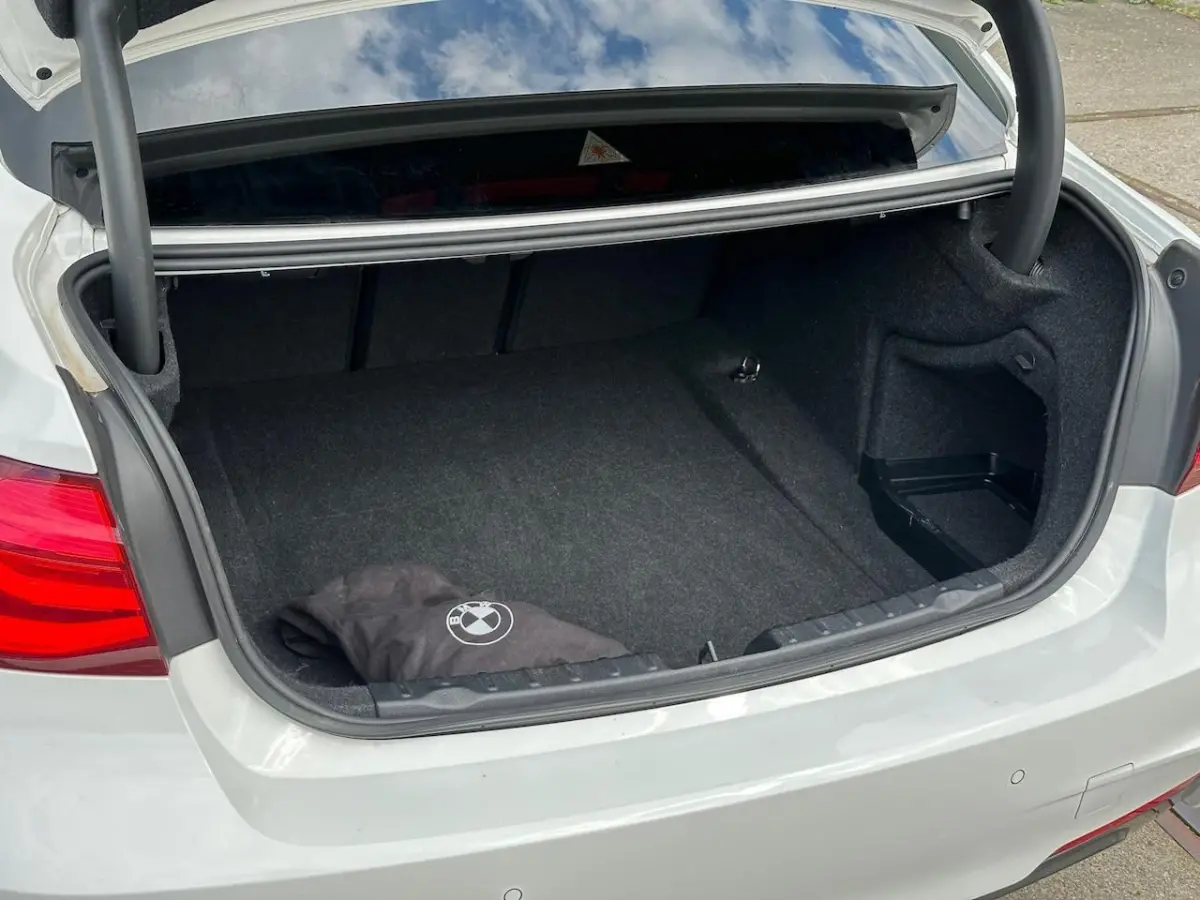 318i M Sport Edition leder, NAP, weinig km!