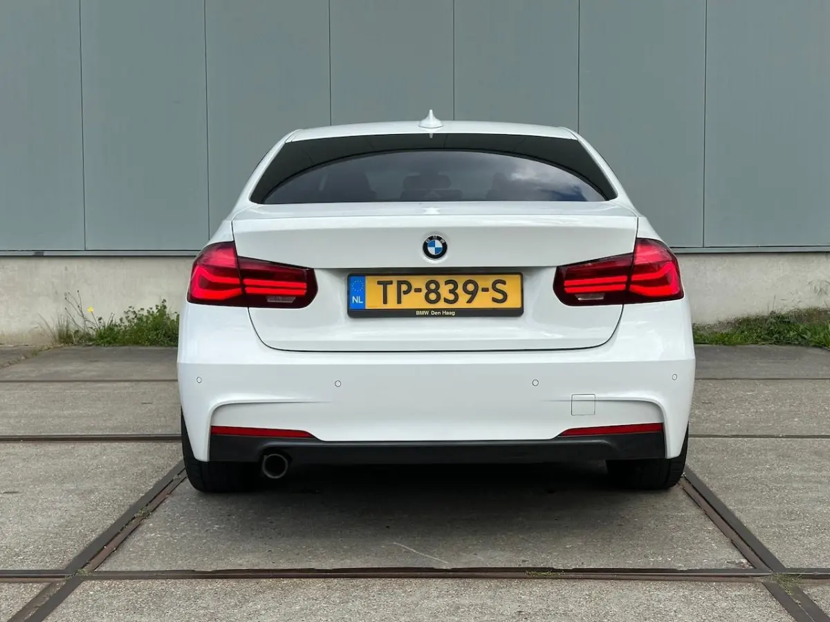 318i M Sport Edition leder, NAP, weinig km!
