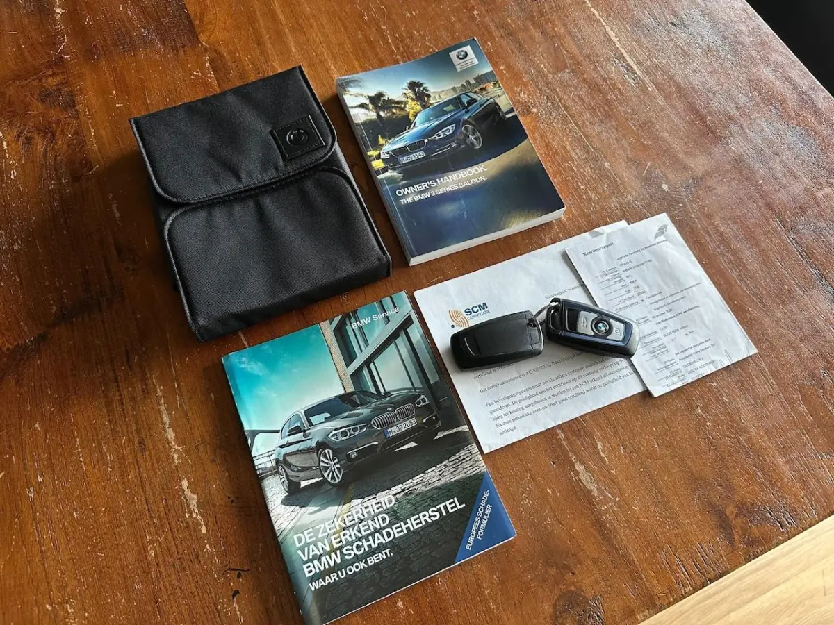 318i M Sport Edition leder, NAP, weinig km!