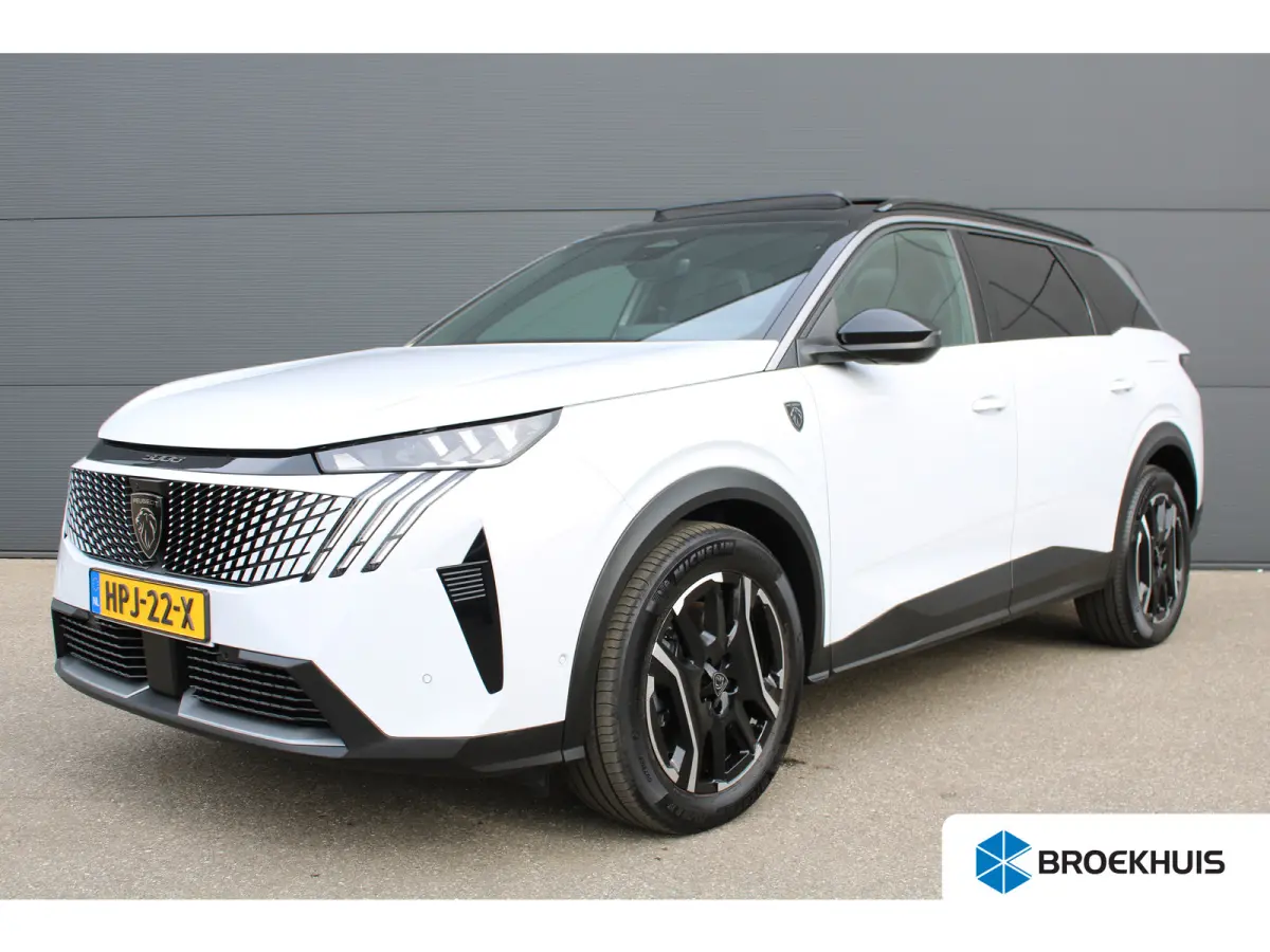 1.6 Plug-in Hybrid 195 GT | Automaat | Panorama/schuifdak | Luxe stoelen | Origineel NL auto | 7.500km | Navigatie | Camera |