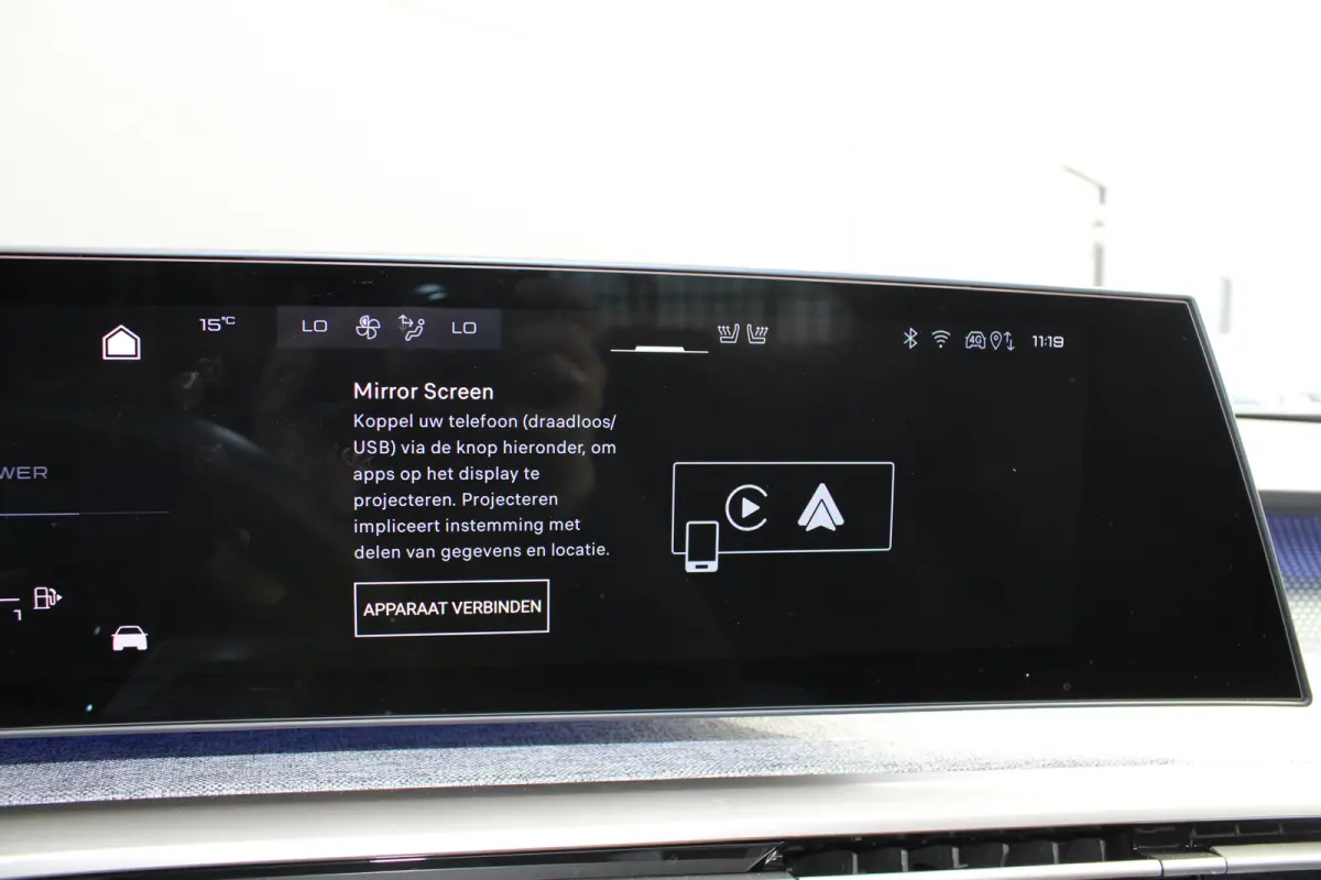 1.6 Plug-in Hybrid 195 GT | Automaat | Panorama/schuifdak | Luxe stoelen | Origineel NL auto | 7.500km | Navigatie | Camera |