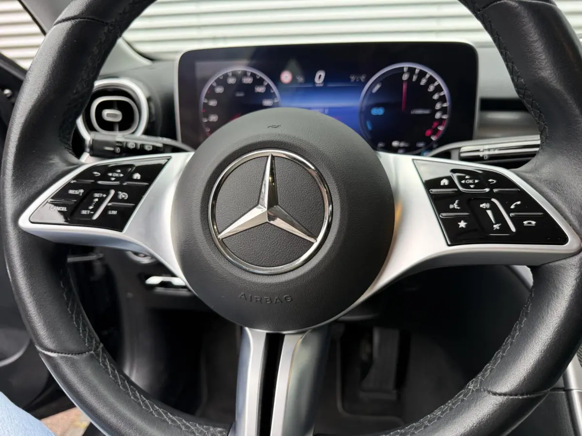 300 e Carplay Cruise Camera Led 2022 Eerste eigenaar Dealer Onderhouden Perfecte Staat