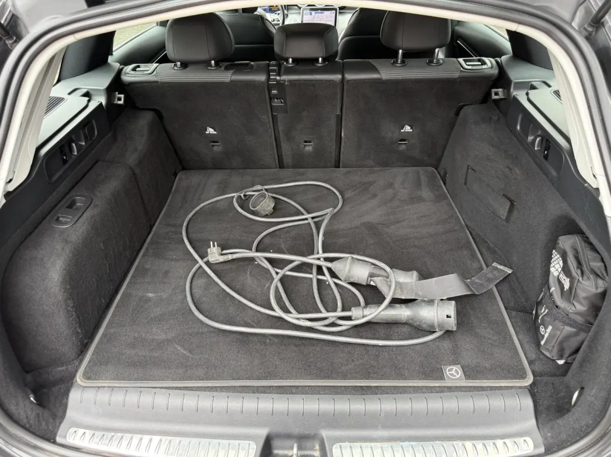 300 e Carplay Cruise Camera Led 2022 Eerste eigenaar Dealer Onderhouden Perfecte Staat