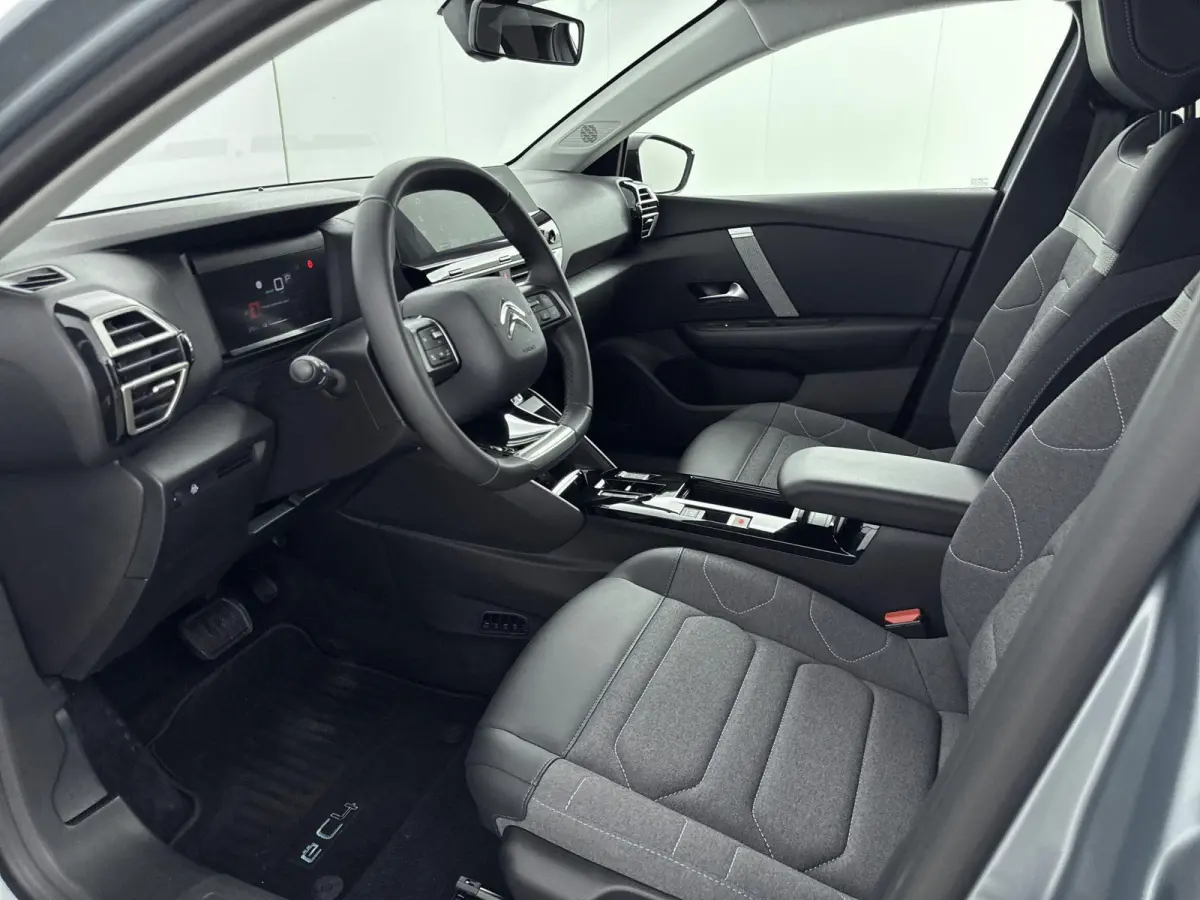 You 50 kWh 136pk Automaat | Accu 99% Camera | Apple Carplay/Android auto | Airco | Navigatie