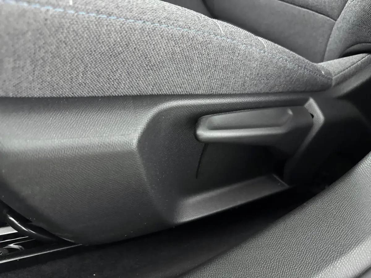 You 50 kWh 136pk Automaat | Accu 99% Camera | Apple Carplay/Android auto | Airco | Navigatie