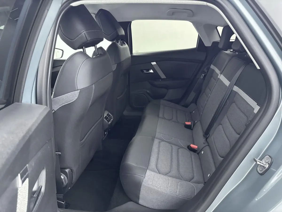 You 50 kWh 136pk Automaat | Accu 99% Camera | Apple Carplay/Android auto | Airco | Navigatie