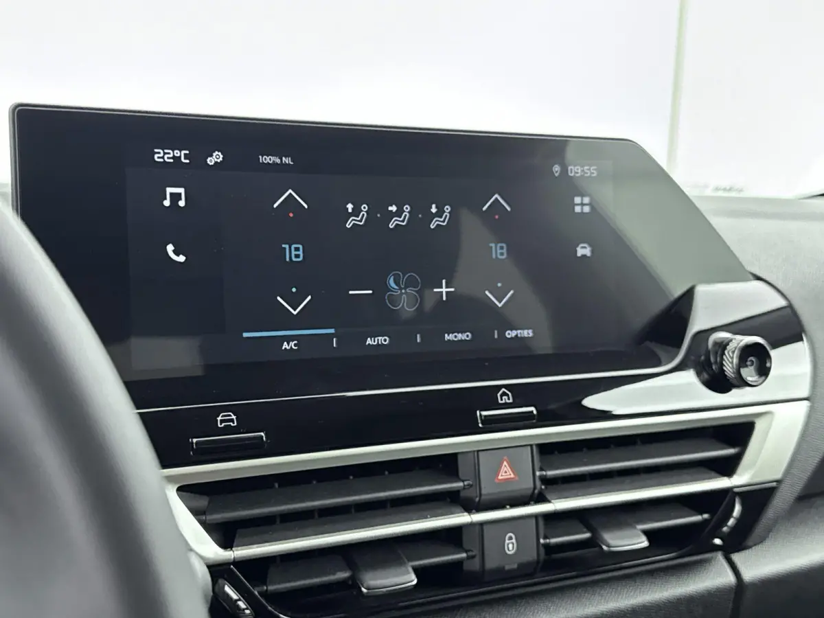 You 50 kWh 136pk Automaat | Accu 99% Camera | Apple Carplay/Android auto | Airco | Navigatie