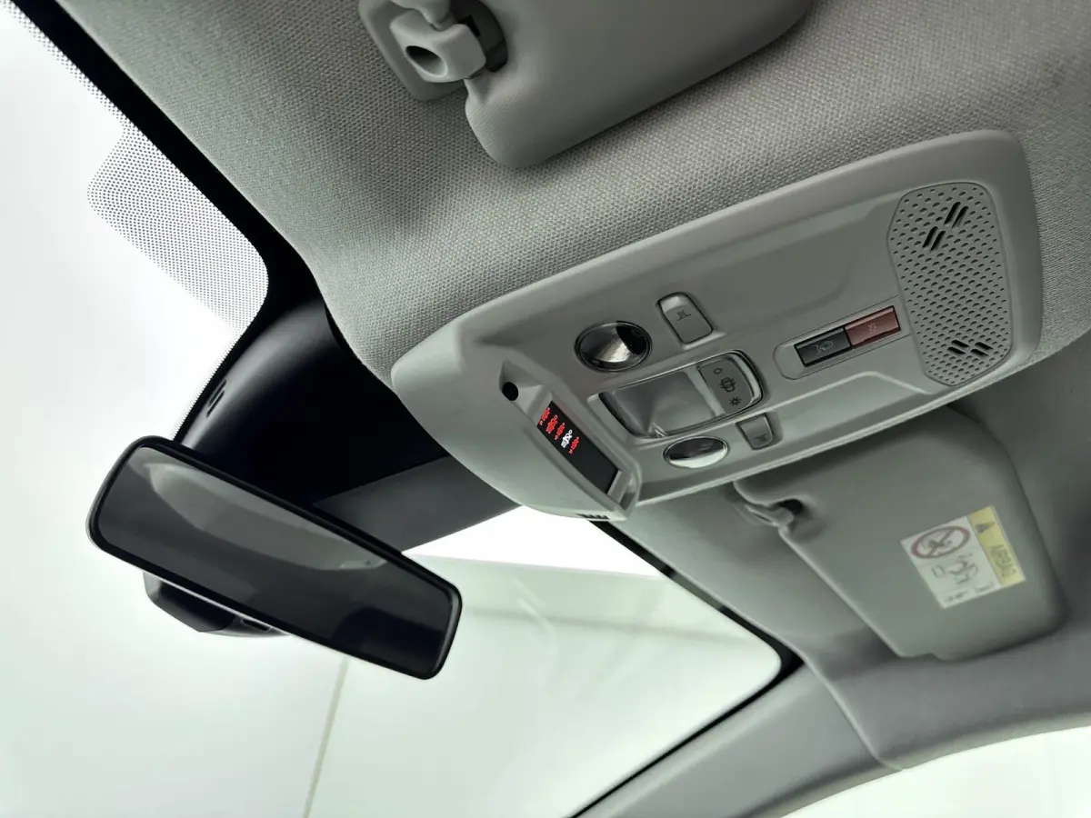 You 50 kWh 136pk Automaat | Accu 99% Camera | Apple Carplay/Android auto | Airco | Navigatie