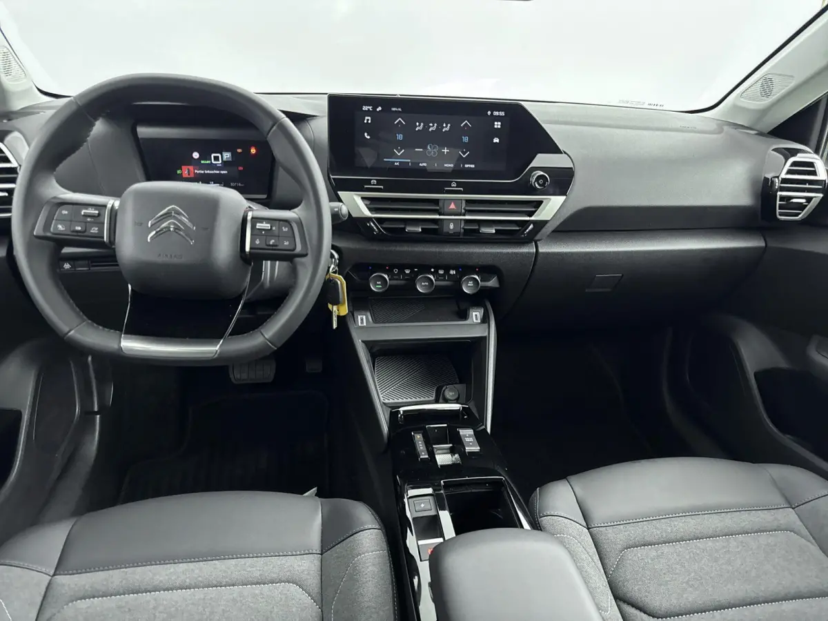 You 50 kWh 136pk Automaat | Accu 99% Camera | Apple Carplay/Android auto | Airco | Navigatie