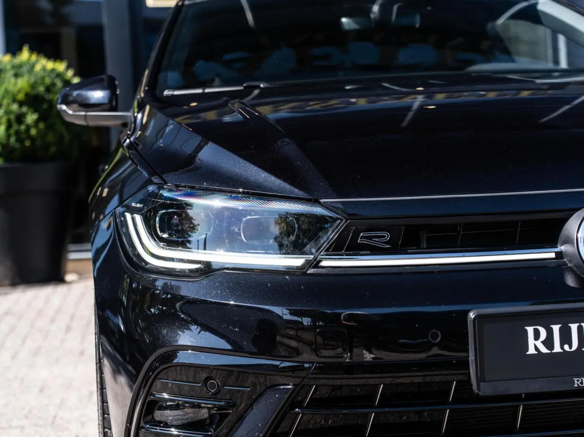 1.0 TSI R-Line|PANO|IQ LED|CAMERA|ACC|SFEERV