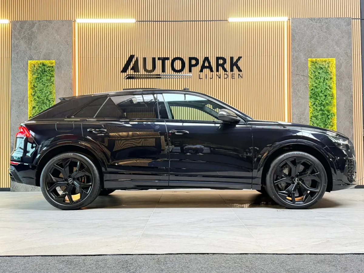 RSQ8 4.0 TFSI RS quattro PANO|CARBON|KERAMISCH|B&O|MASSAGE|SOFTCLOSE|360CAM|MEMORY|KEYLESS|DEALER ONDERHOUDEN|600PK|BOMVOL