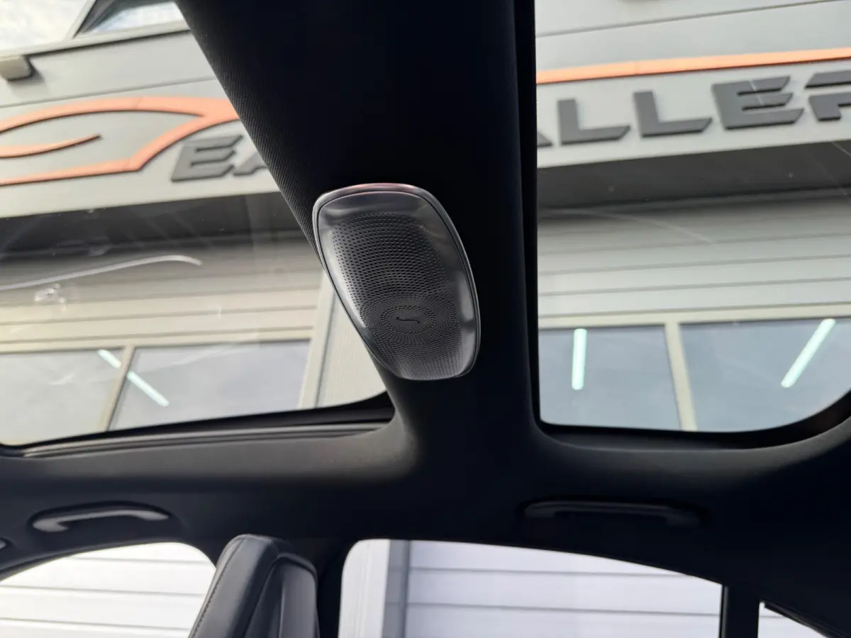 AMG E63 S 4MATIC+ Carbon Softclose BOMVOL