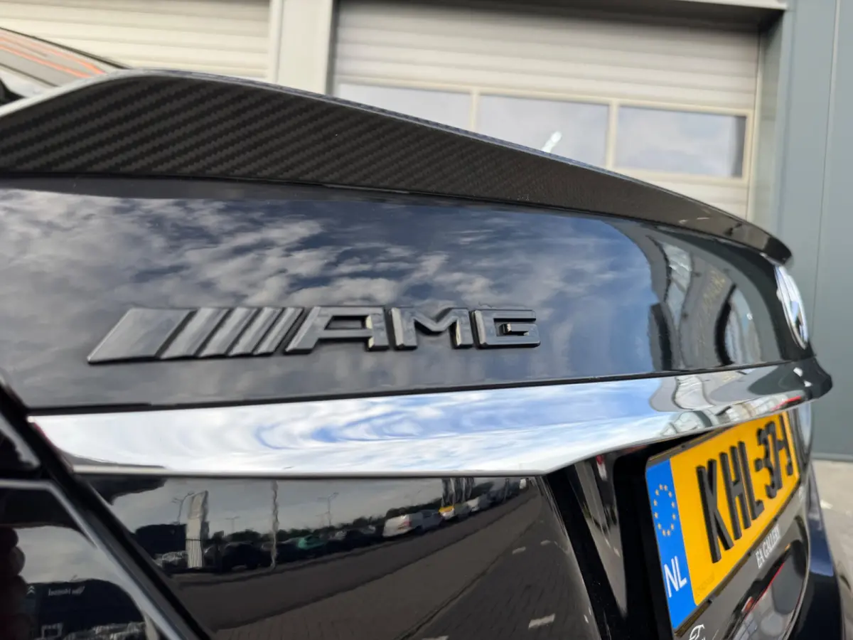 AMG E63 S 4MATIC+ Carbon Softclose BOMVOL