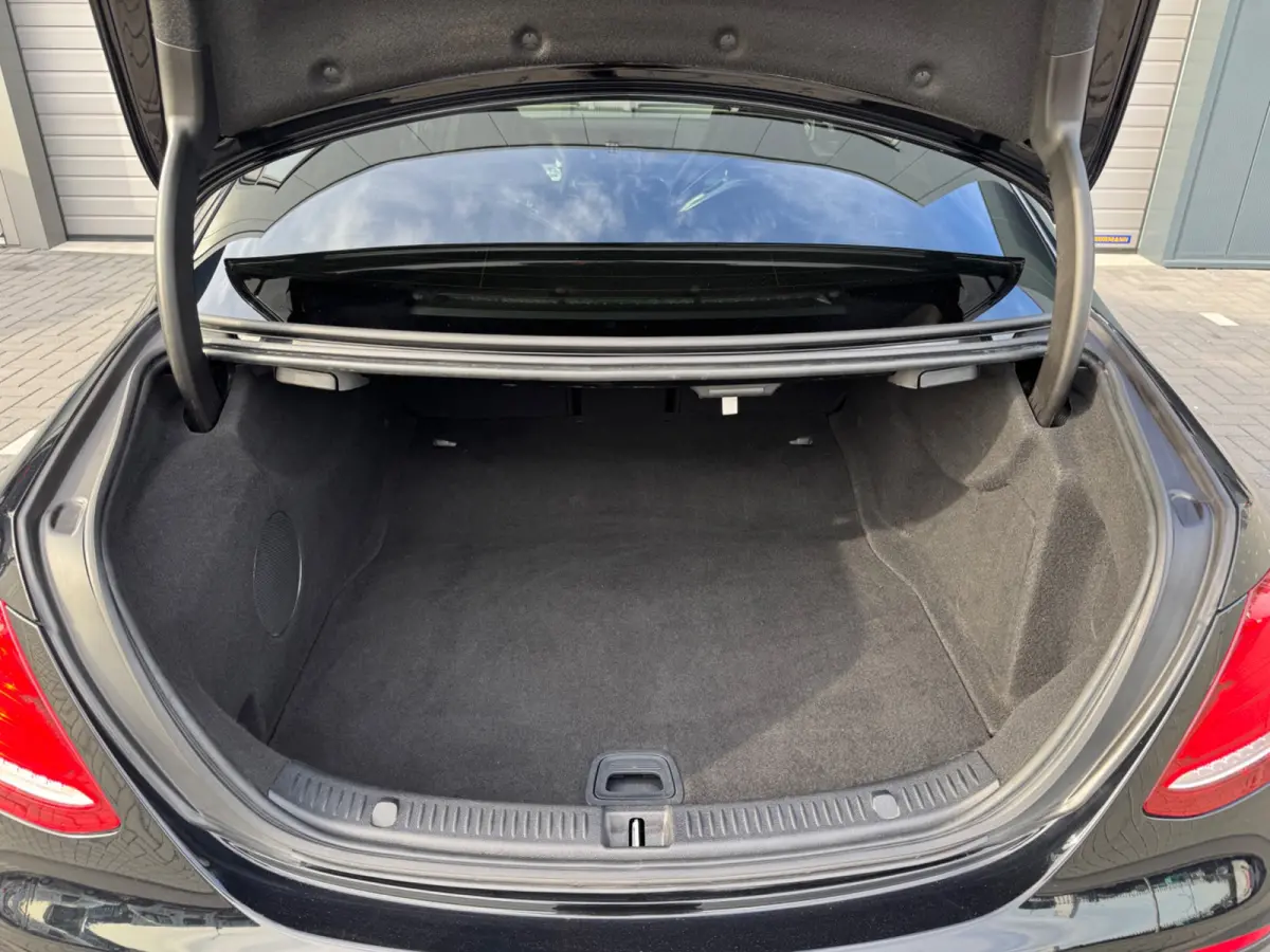 AMG E63 S 4MATIC+ Carbon Softclose BOMVOL