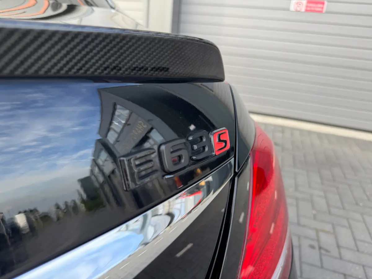 AMG E63 S 4MATIC+ Carbon Softclose BOMVOL