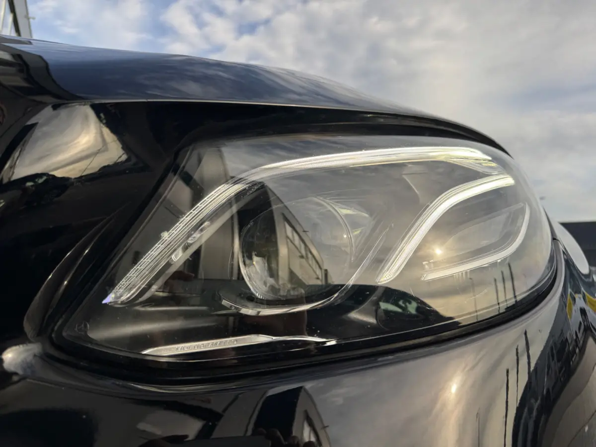AMG E63 S 4MATIC+ Carbon Softclose BOMVOL