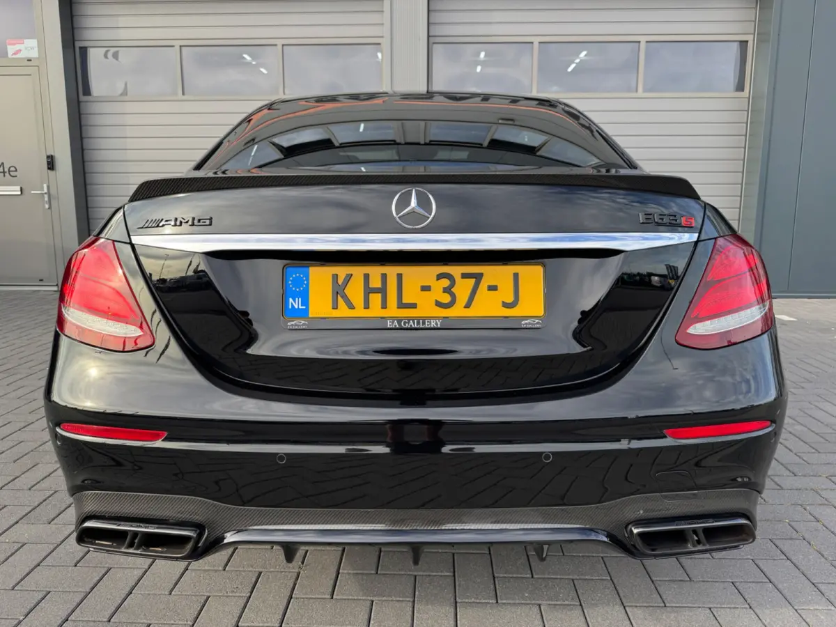 AMG E63 S 4MATIC+ Carbon Softclose BOMVOL