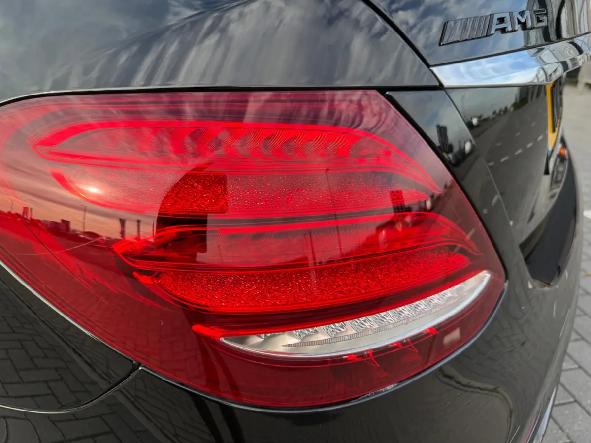 AMG E63 S 4MATIC+ Carbon Softclose BOMVOL