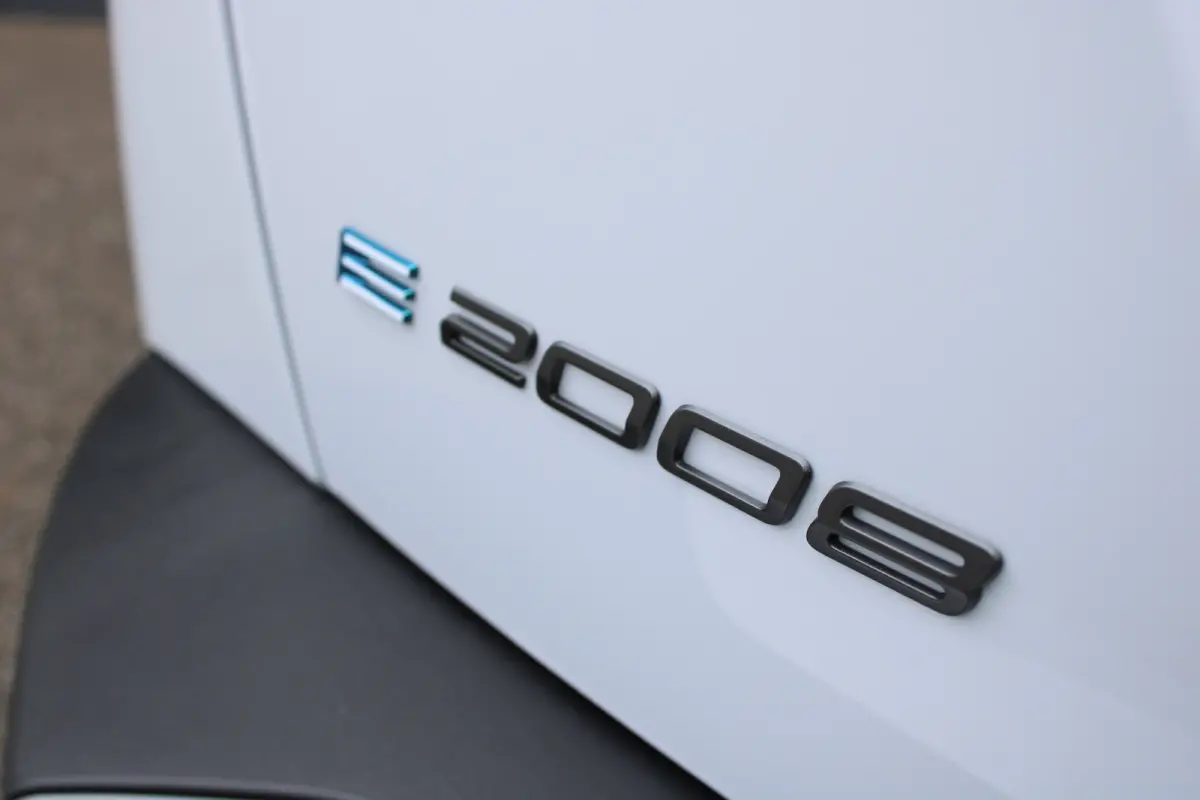 Allure | Active Safety Brake met camera en radar (automatisch noodremsysteem) met Distance Alert (waarschuwing dreigende aanrijding) | Advanced Active Safety Brake met camera en radar | Clim