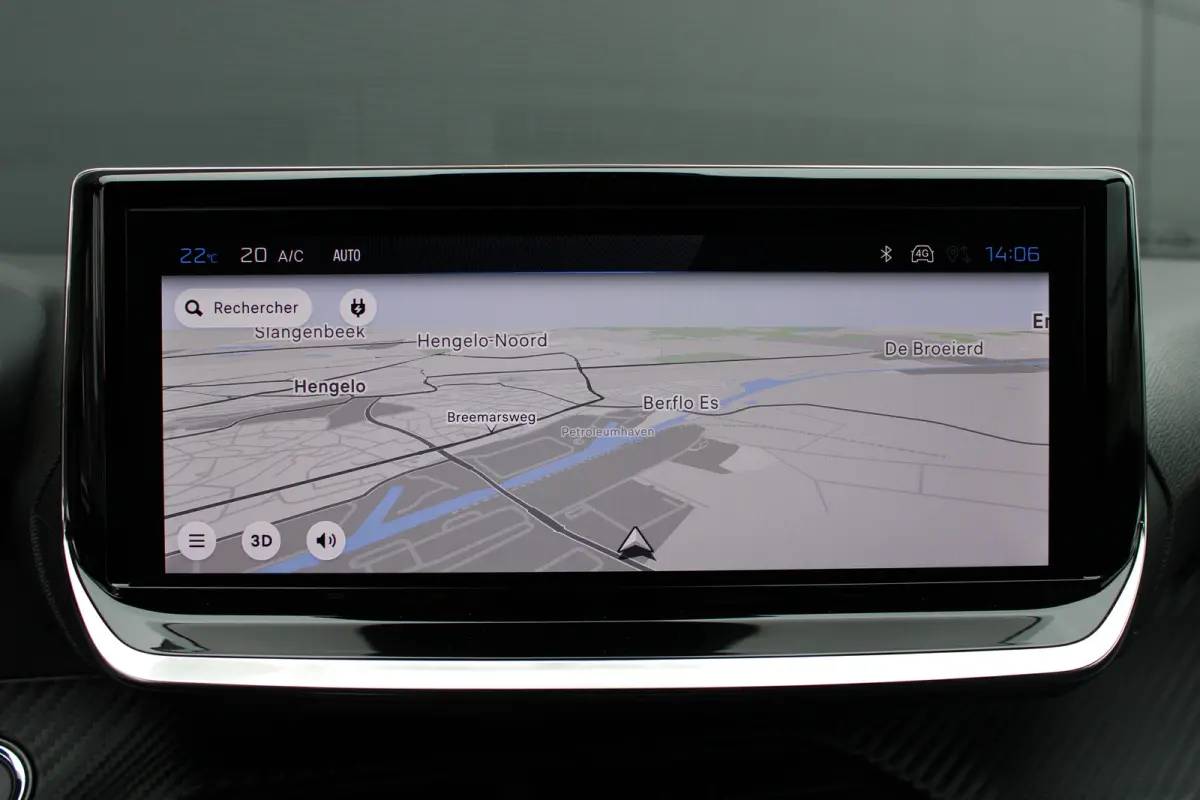 Allure | Active Safety Brake met camera en radar (automatisch noodremsysteem) met Distance Alert (waarschuwing dreigende aanrijding) | Advanced Active Safety Brake met camera en radar | Clim