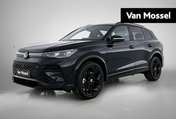1.5 eHybrid R-Line Edition 204 PK Plug in Hybride | Panoramadak | Black Style | Apple Carplay | 360 Camera | Stoelverwarming | Navigatie | Achterklep elektrisch | Keyless Access | Head-Up di