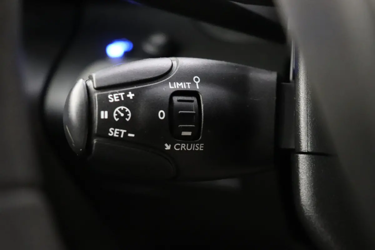 1.5 BlueHDi 130PK Automaat EURO 6 - Airco - Cruise - PDC - €10.900,- Excl.