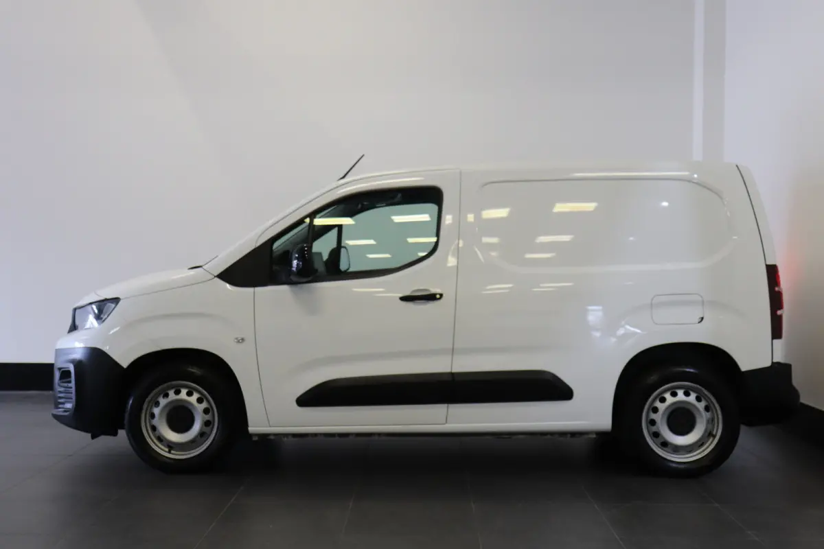 1.5 BlueHDi 130PK Automaat EURO 6 - Airco - Cruise - PDC - €10.900,- Excl.
