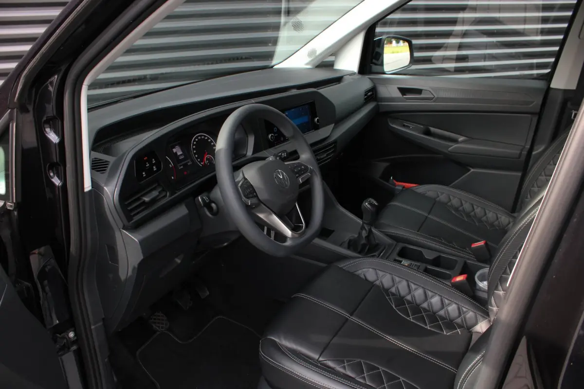 JB- EDITION / MAXTRON / SIDE- BARS / VERLAGING / ELEK- PAKKET / BLACK OPS / LEDEREN BEKELDING /AIRCO/ 45DKM