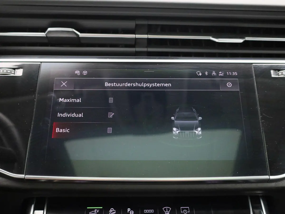 55 TFSI e quattro Pro Line l Adaptive cruise control l 360 camera l Head-up display l Dodehoek detectie l Bang & Olufsen l Luchtvering l Trekhaak l Optiekpakket zwart l Apple Carplay / Andro