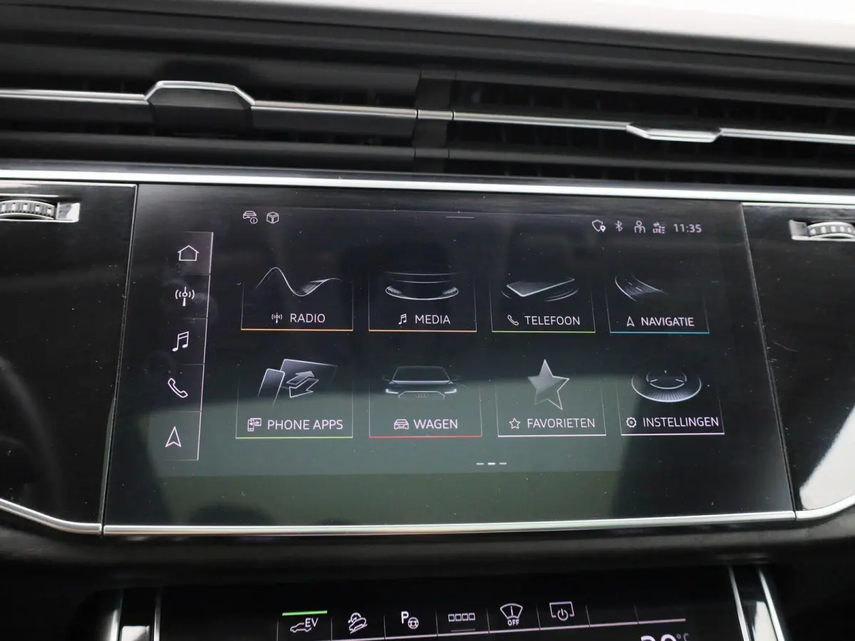 55 TFSI e quattro Pro Line l Adaptive cruise control l 360 camera l Head-up display l Dodehoek detectie l Bang & Olufsen l Luchtvering l Trekhaak l Optiekpakket zwart l Apple Carplay / Andro