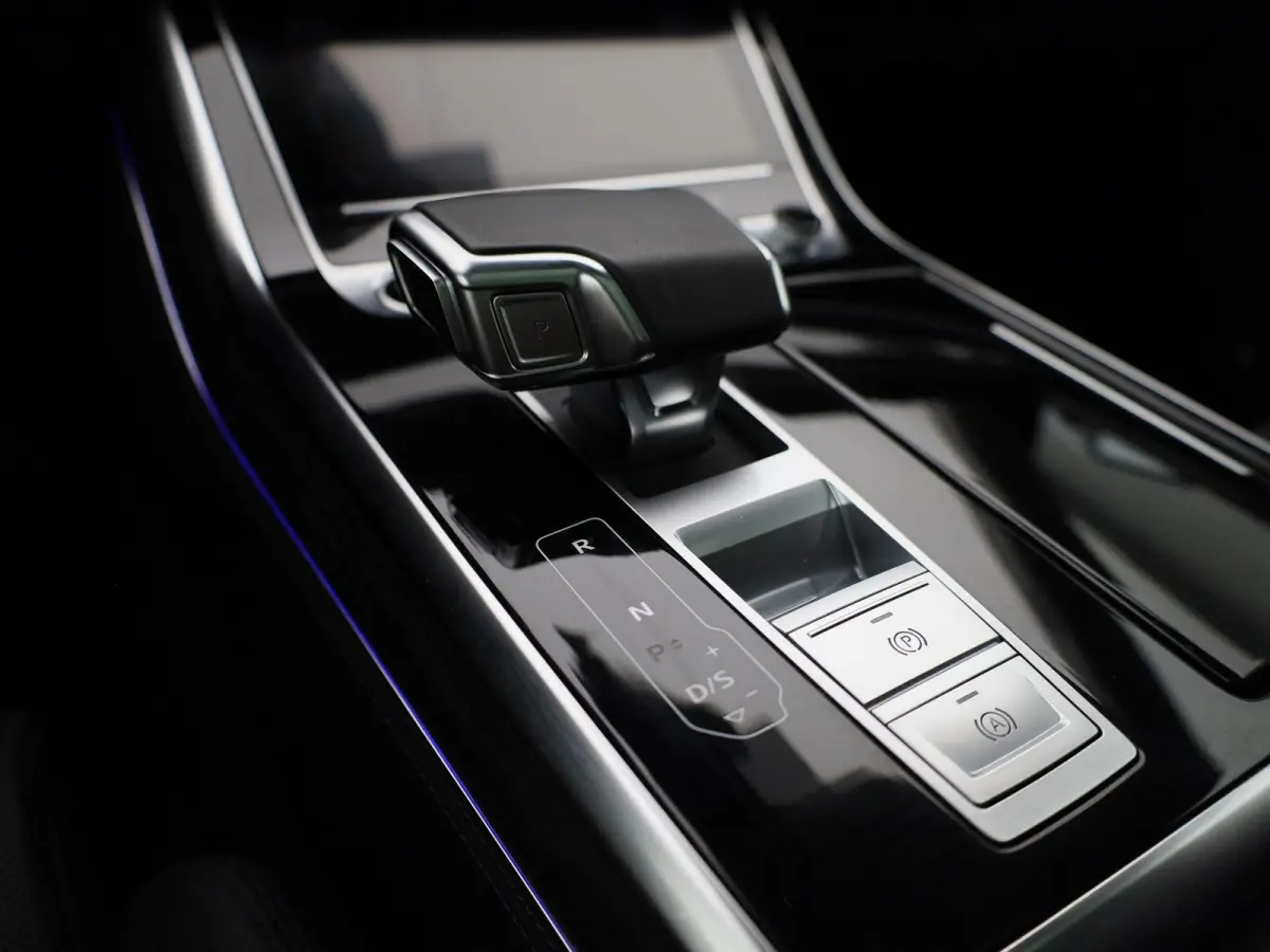 55 TFSI e quattro Pro Line l Adaptive cruise control l 360 camera l Head-up display l Dodehoek detectie l Bang & Olufsen l Luchtvering l Trekhaak l Optiekpakket zwart l Apple Carplay / Andro