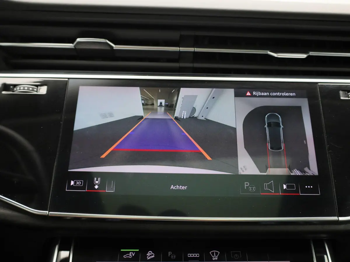 55 TFSI e quattro Pro Line l Adaptive cruise control l 360 camera l Head-up display l Dodehoek detectie l Bang & Olufsen l Luchtvering l Trekhaak l Optiekpakket zwart l Apple Carplay / Andro