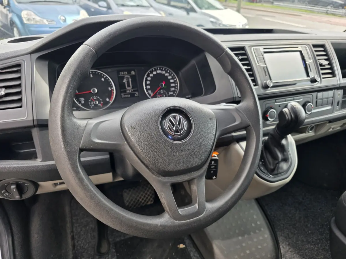 2.0 TDI L2H1 DC Trendline Automaat – Werkbus – 220V – Euro 6 – NAP – Trekhaak