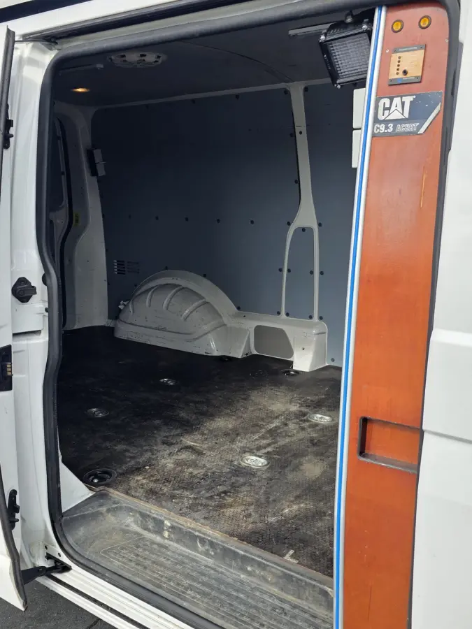 2.0 TDI L2H1 DC Trendline Automaat – Werkbus – 220V – Euro 6 – NAP – Trekhaak