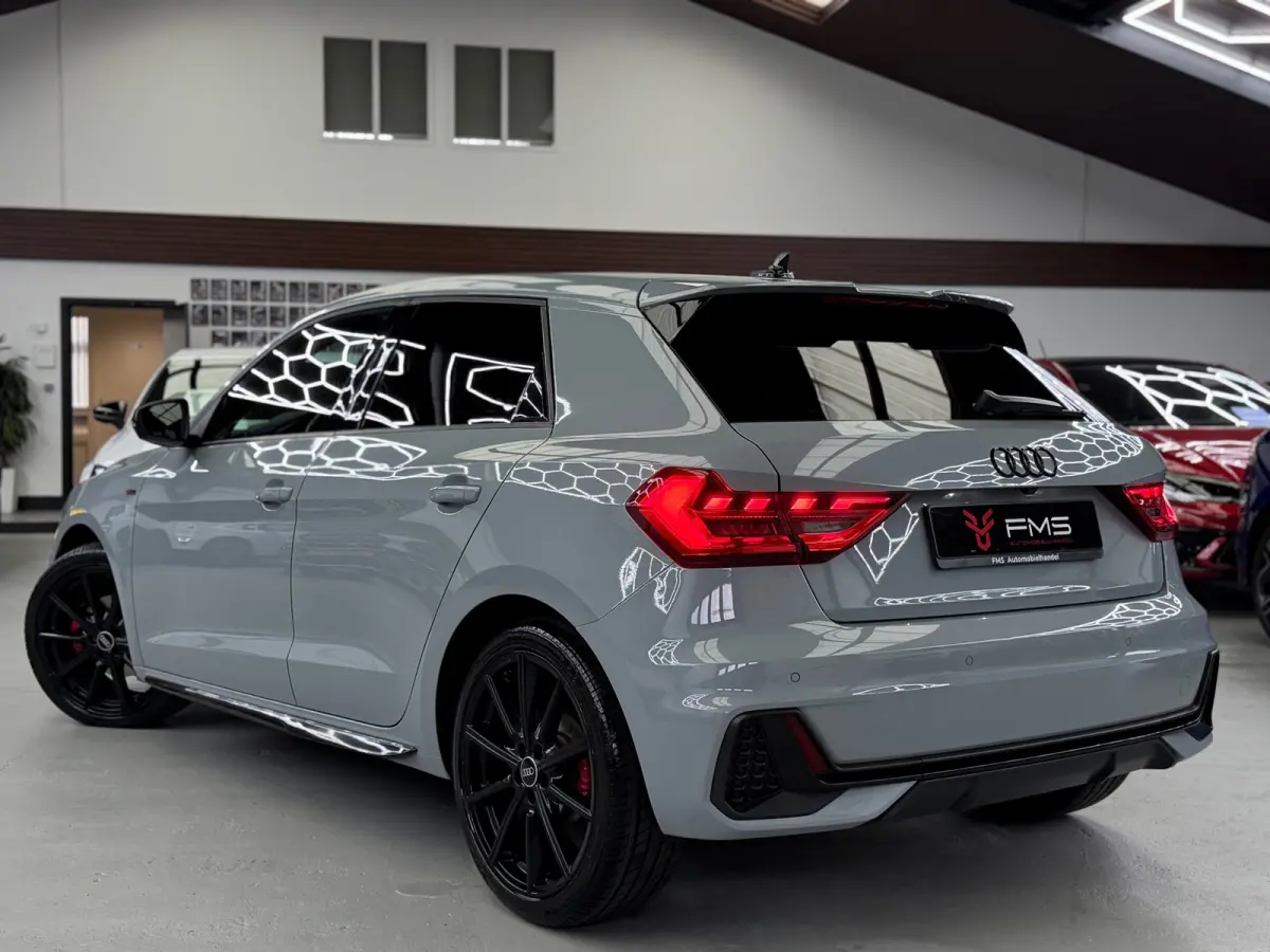 30 TFSI 2x S-Line Camera CarPlay