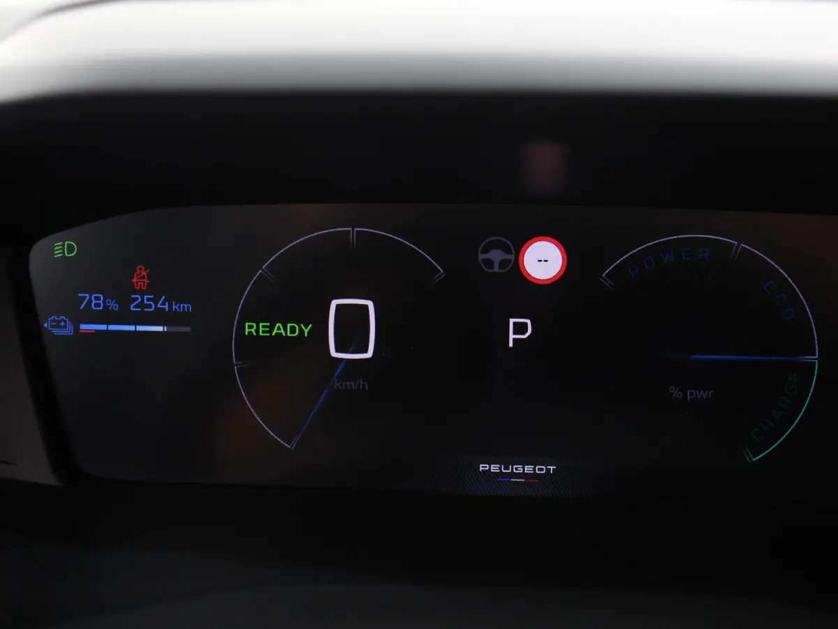 EV Allure 50 kWh Navigatie Apple Carplay/Android Auto Climate Control Led Parkeer sensoren Cruise Control Stoelverwarming Camera 360