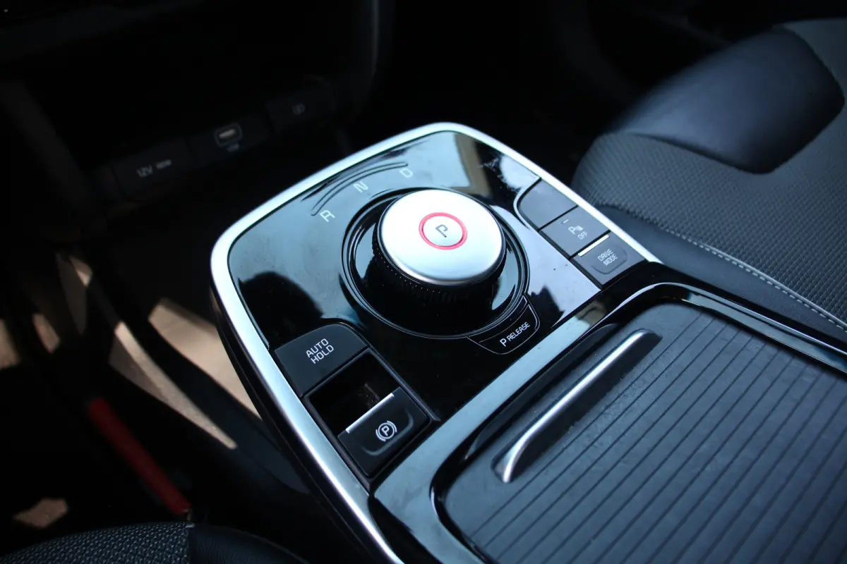 DynamicLine 64 kWh | NL-AUTO! | DEALER OH! | WARMTEPOMP | ADAPTIVE CRUISE | LANE ASSIST | CAMERA | PARK SENS | HALF LEDER | LED | NAVI | CLIMA