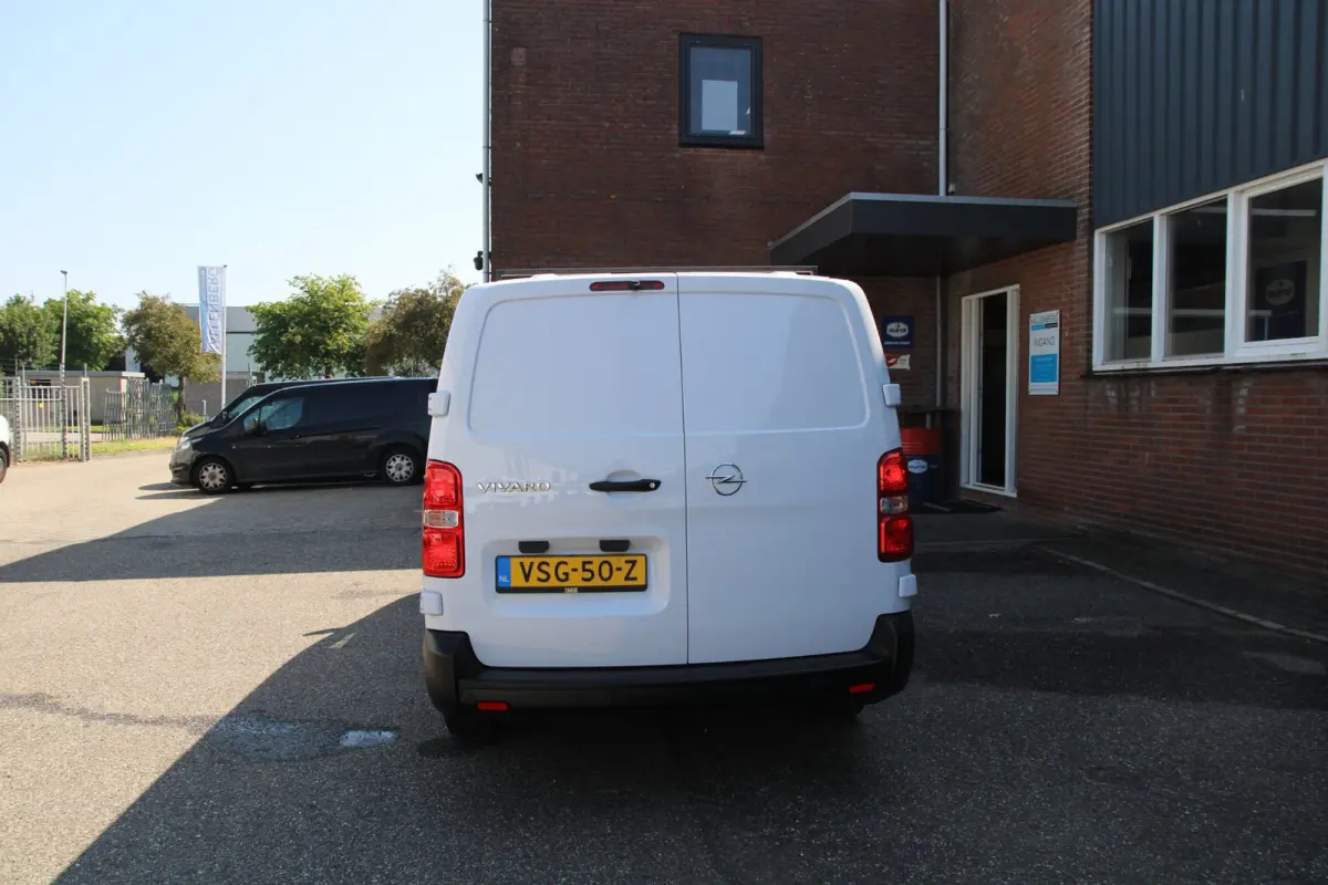 2.0 BlueHDi 145Pk Automaat L3H1 / App connect / Cruise / Multistuur