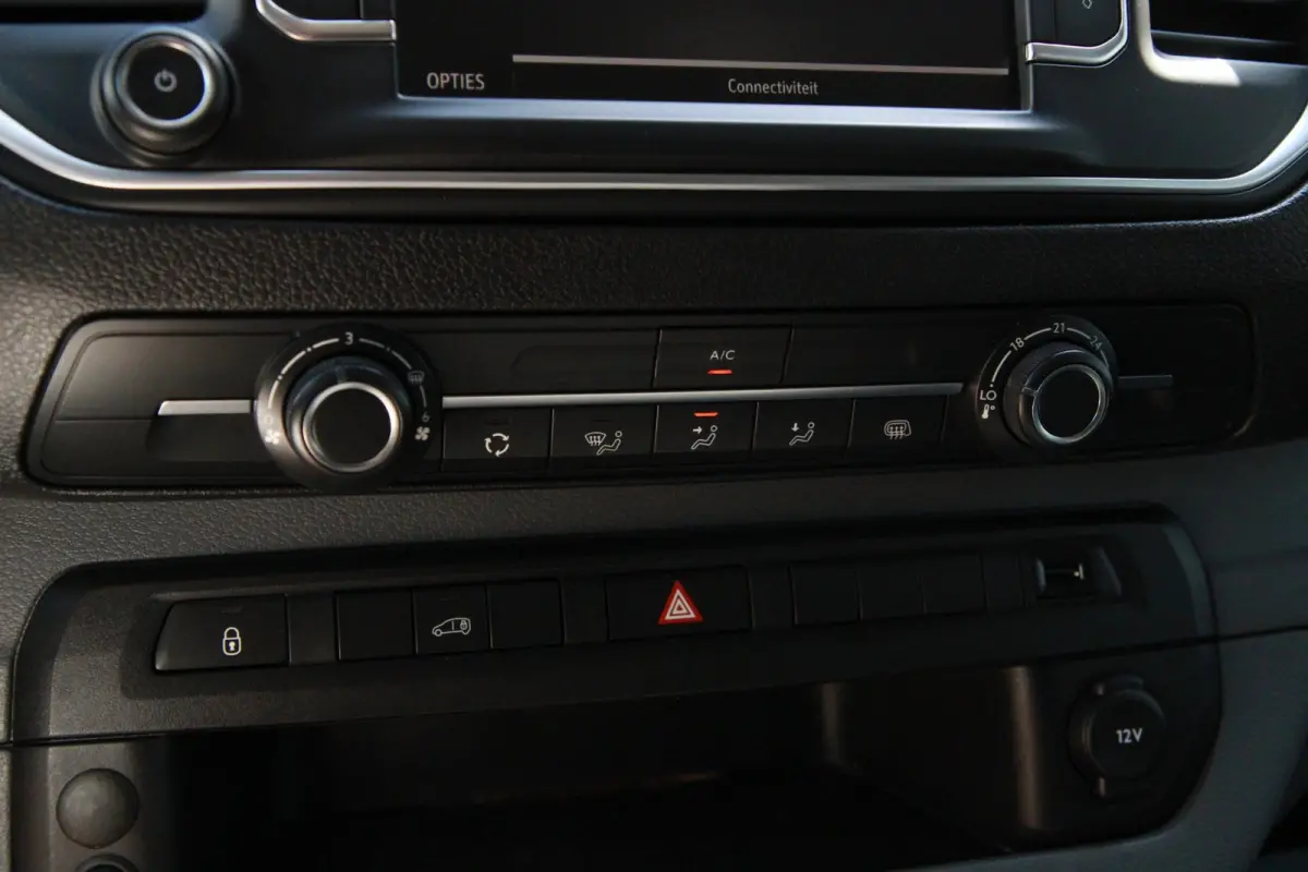 2.0 BlueHDi 145Pk Automaat L3H1 / App connect / Cruise / Multistuur