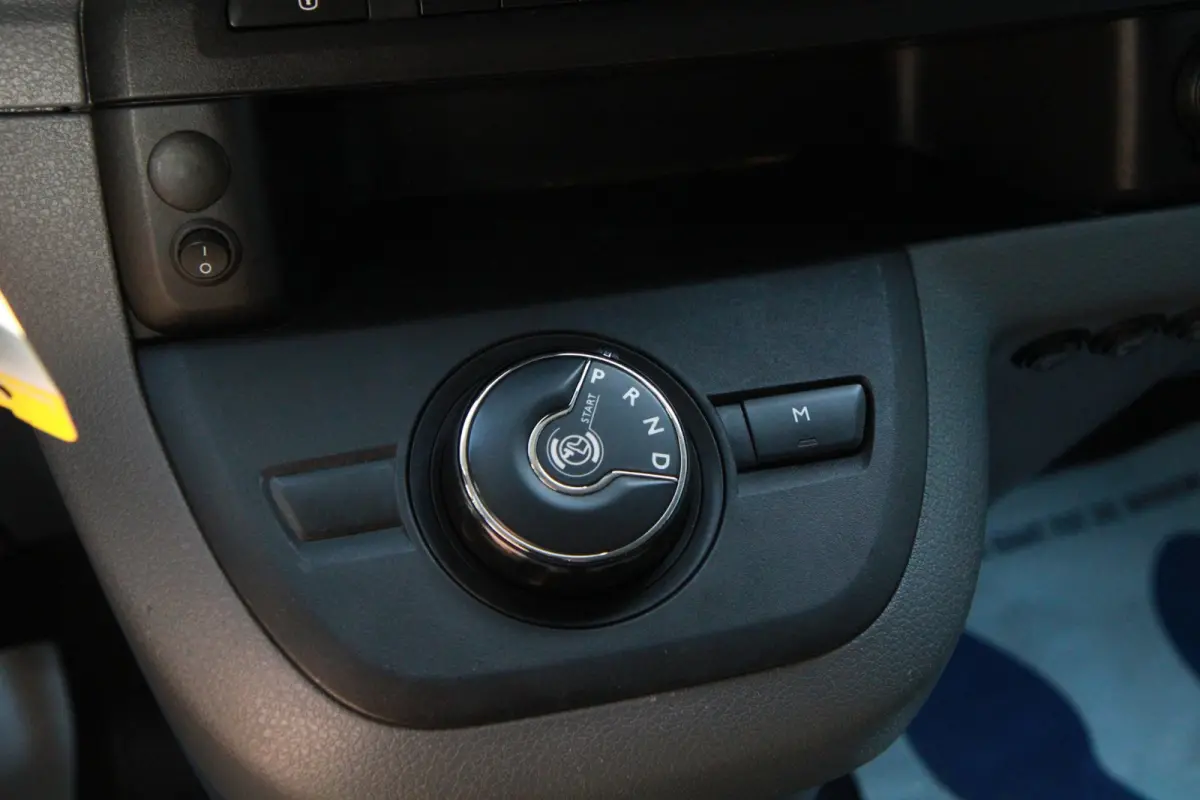 2.0 BlueHDi 145Pk Automaat L3H1 / App connect / Cruise / Multistuur