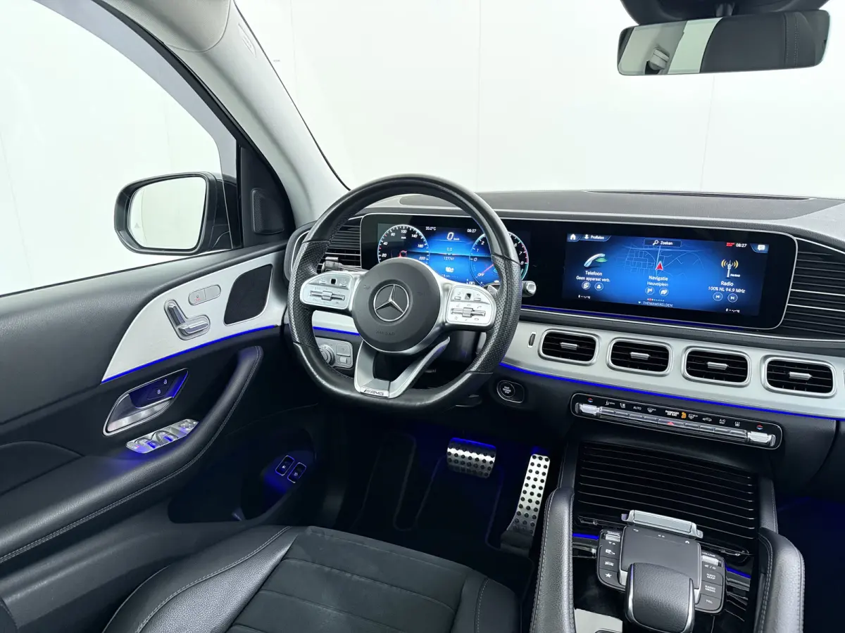 350e AMG 4Matic // SoH 97,4% // Trekhaak // Panoramadak // Distronic // 360 Camera // Rij Assistentiepakket // Carplay // Keyless entry // MultiBeam LED